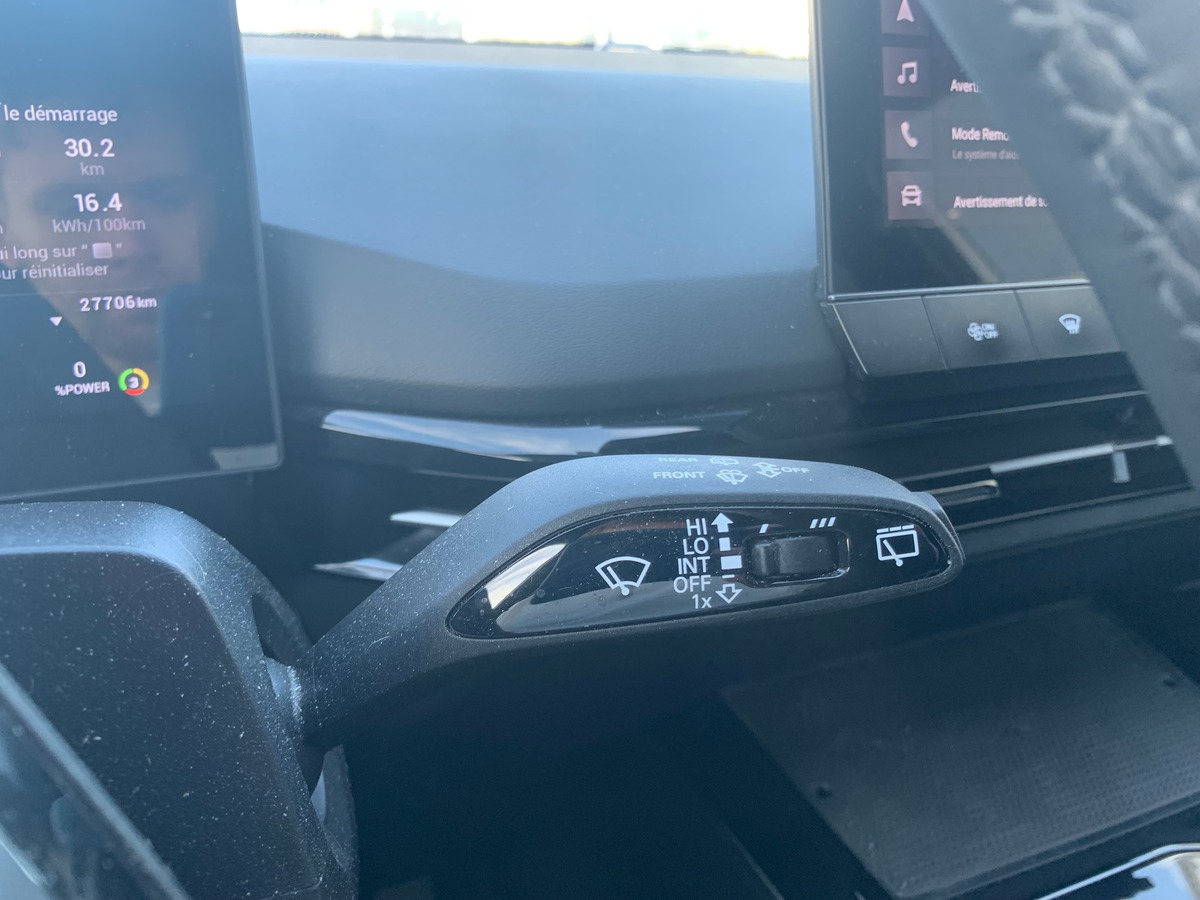 MG MG4 245 | 77 Kwh | Luxury | Apple car Play | Caméra | Siéges chauffants | Régulateur adaptatif