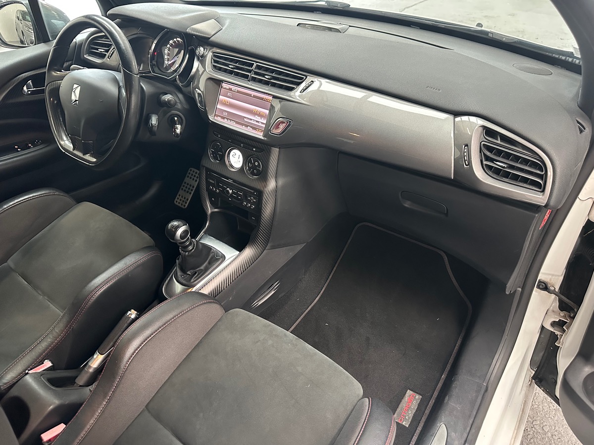 Citroën DS3 RACING 1.6 THP 200ch