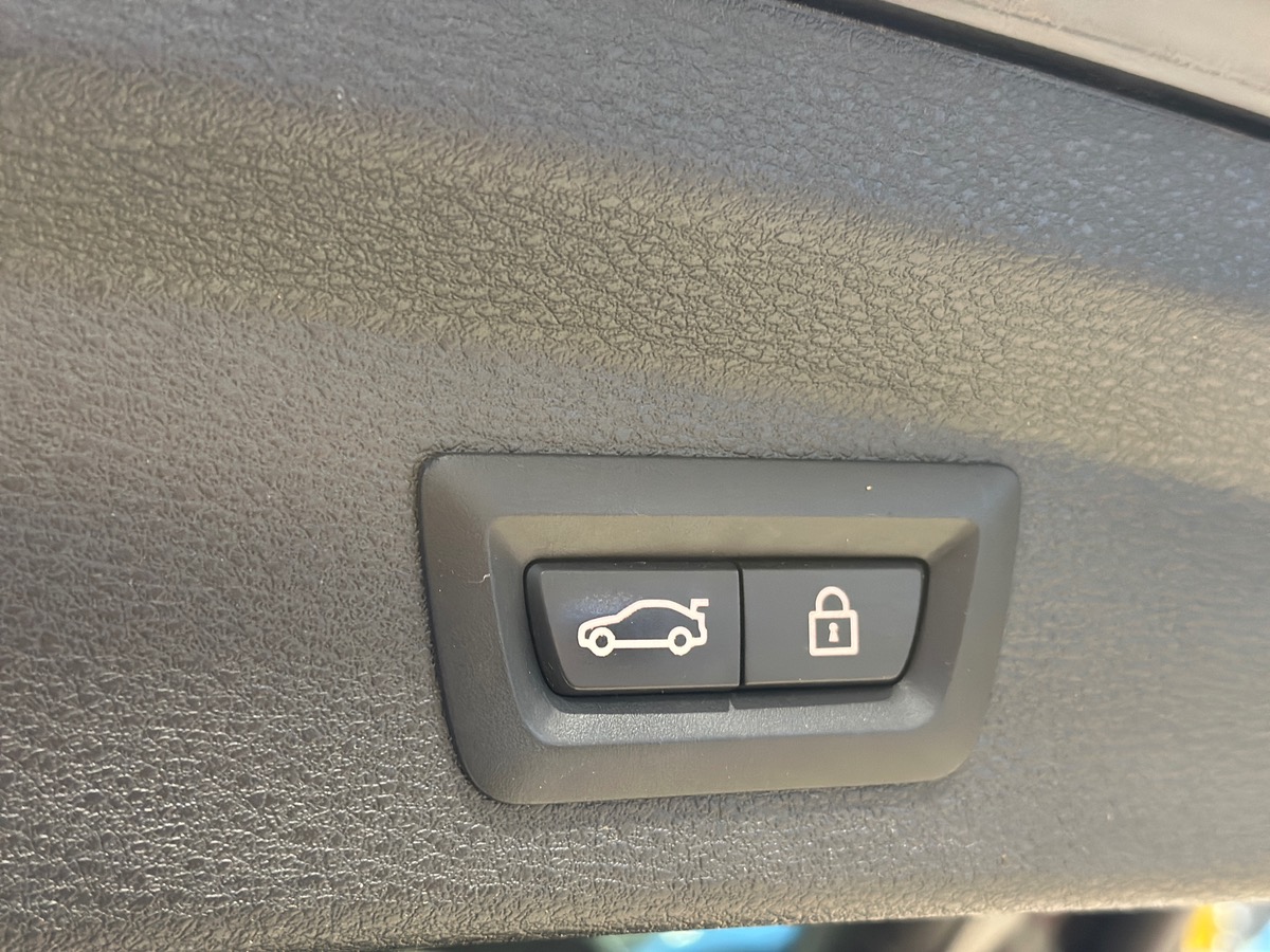 Bmw X2 xDrive25e 220 ch BVA6 M Sport  25e - 1ère Main / Toit pano / HUD / Sièges Sport M / CarPlay