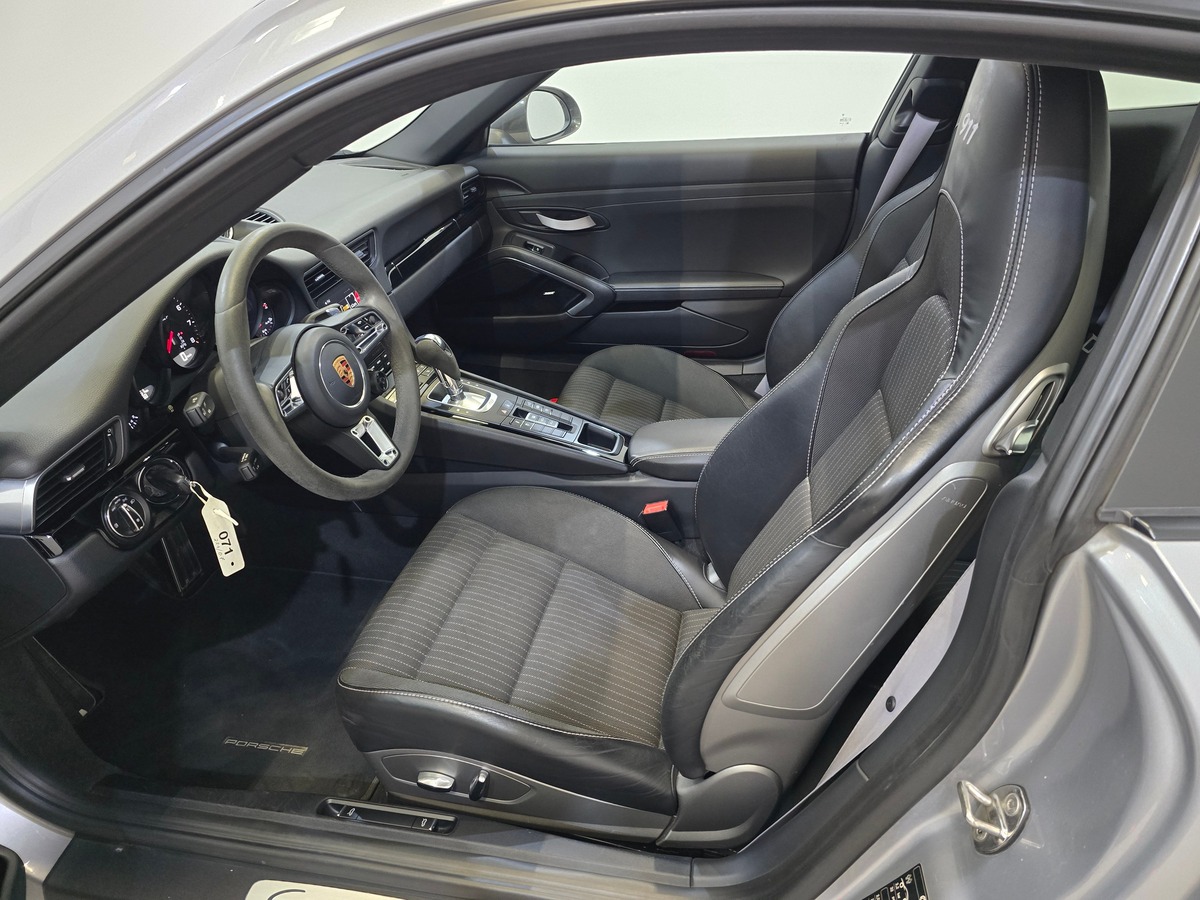 Porsche 911 Carrera T 3.0