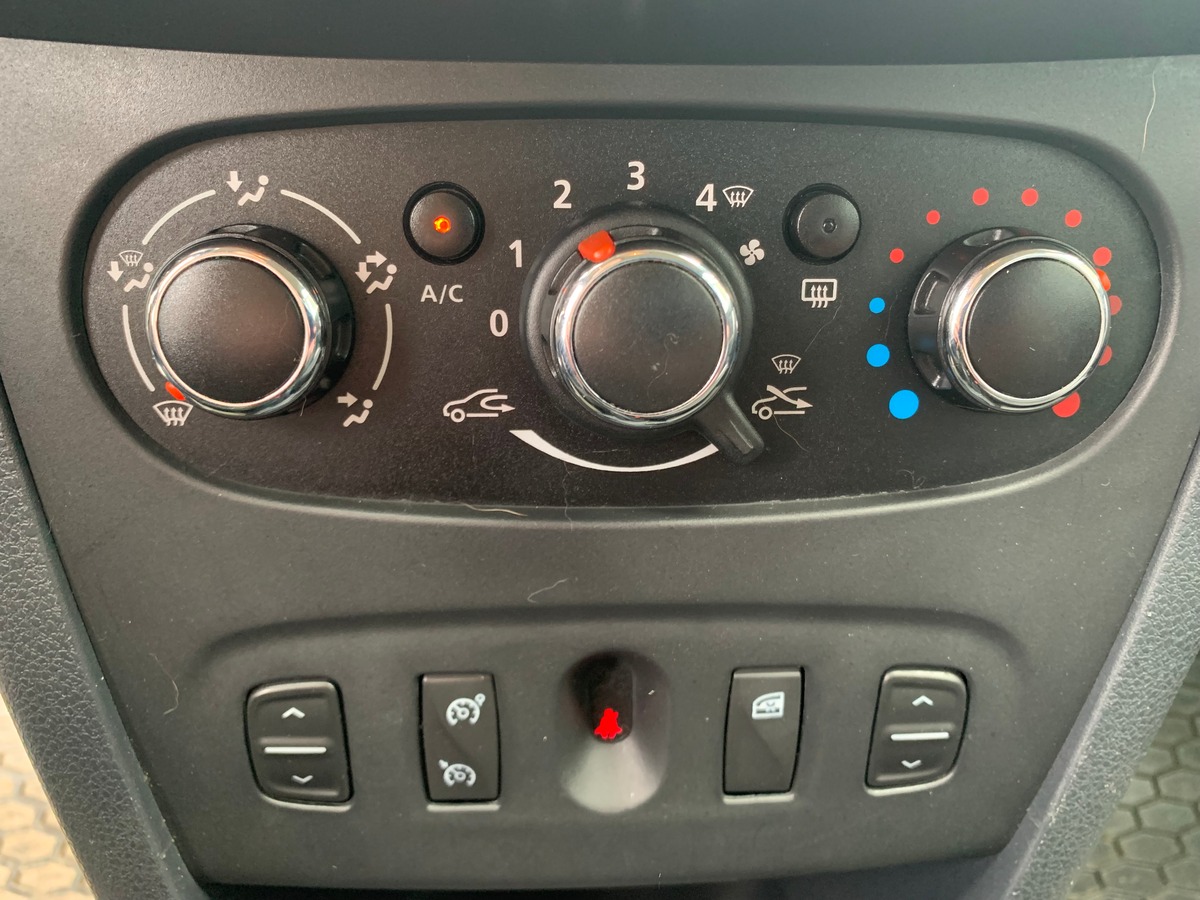 Dacia Sandero Stepway 90 ch | Roue de secours + cric | Aide stationnement Arrière | GPS | Bluetooth