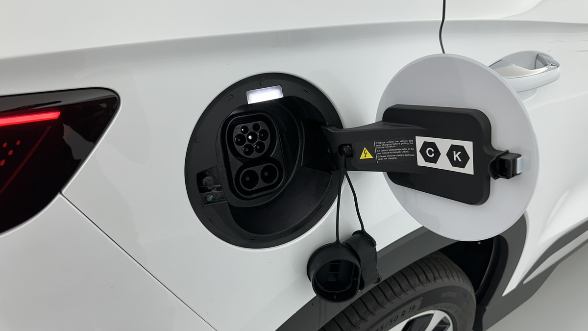 BYD BYD SEAL U 1.5l DM-i 218 chevaux | PHEV Boost (18kWh) | Apple CarPlay | PLUSIEURS COLORIS