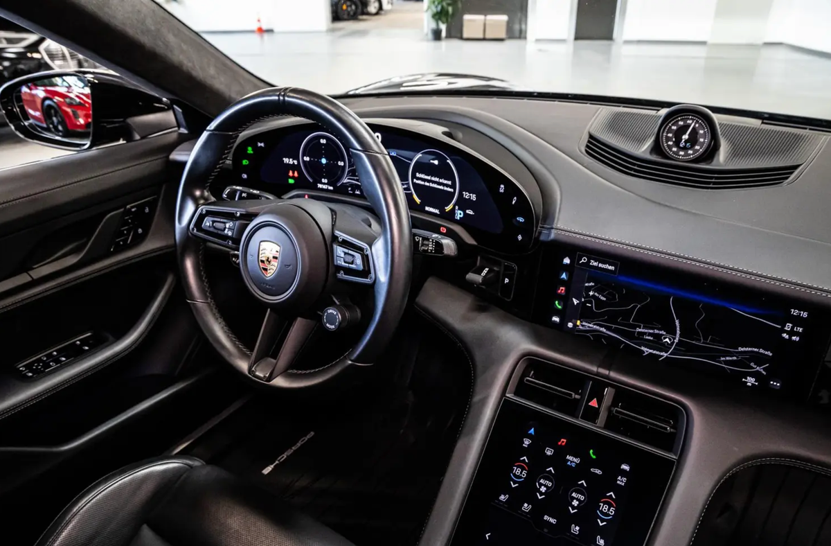 Porsche Taycan 680ch Turbo/Bose