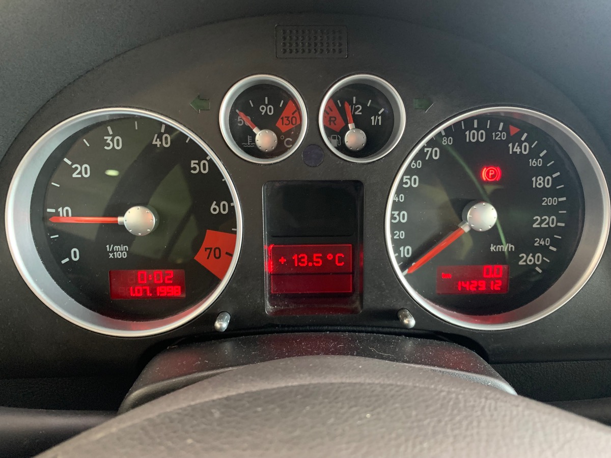 Audi TT 180 ch | Cuir | Radio | Distribution et Pompe à eau ok | Jantes Alu | Airbags