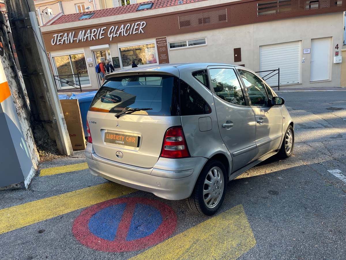 Mercedes Benz Classe A A 140 1.4 i 82 CV / 5 Portes / Boite Auto / KM réel / Clim