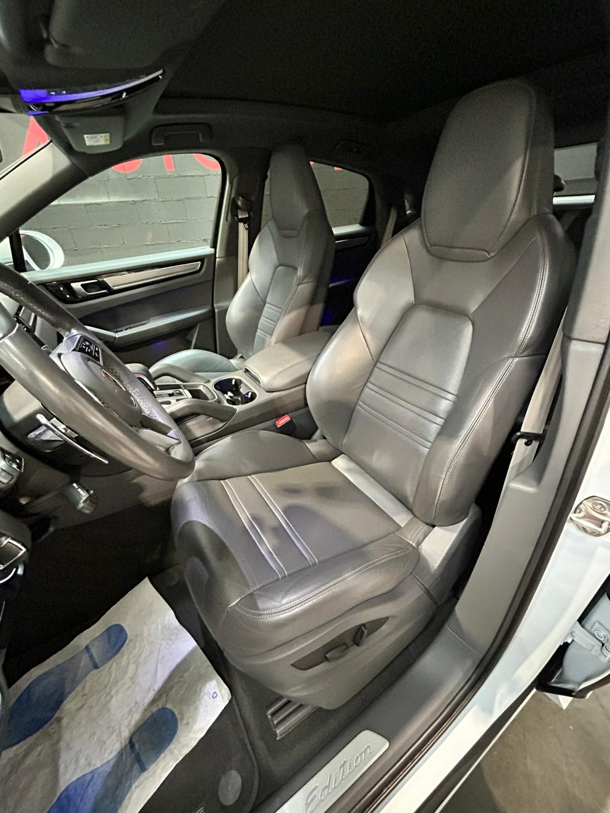 Porsche Cayenne E-Hybrid Coupé Platinum Edition 462 Chevaux