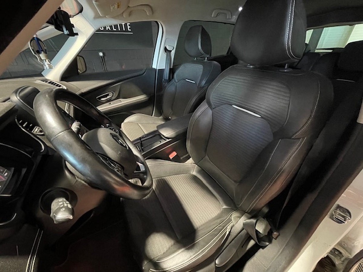 RENAULT Grand Scenic TCE 130CV INTENS