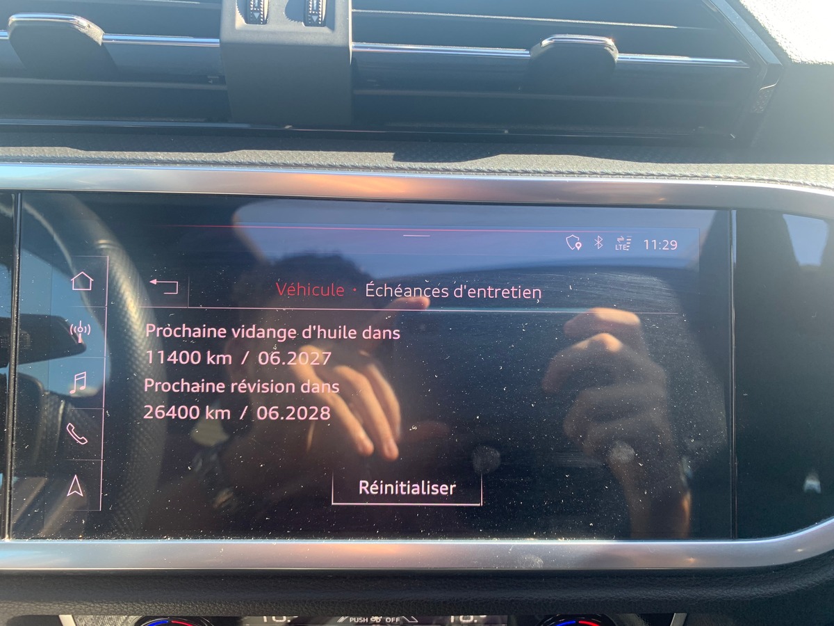 Audi Q3 150 ch | S line | Toit ouvrant | Caméra de recul | Apple car play | Attelage | Régulateur