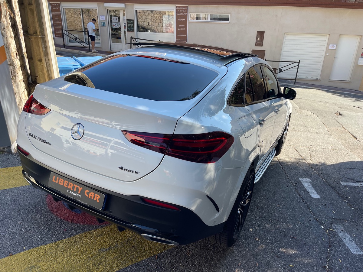 Mercedes Benz GLE Coupé 350 De 4MATIC /AMG LINE/  Toit Ouvrant / Pack Sport Black /