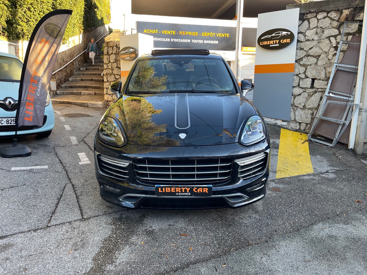 Porsche Cayenne Turbo TECHART 4.8 V8 520 CV AWD  /Carbone Interieur / Toit Ouvrant /