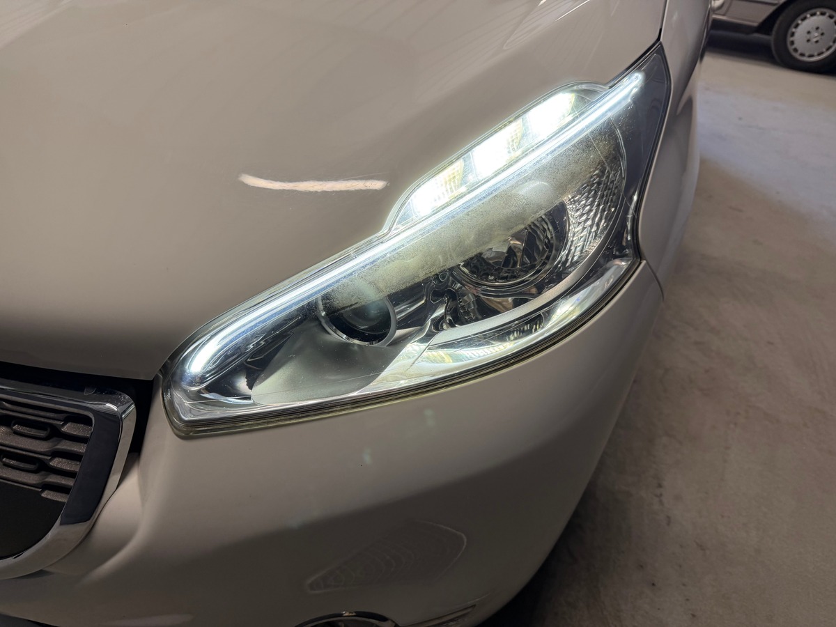 Peugeot 208 1.6 vti Boite Automatique / Moteur à chaîne