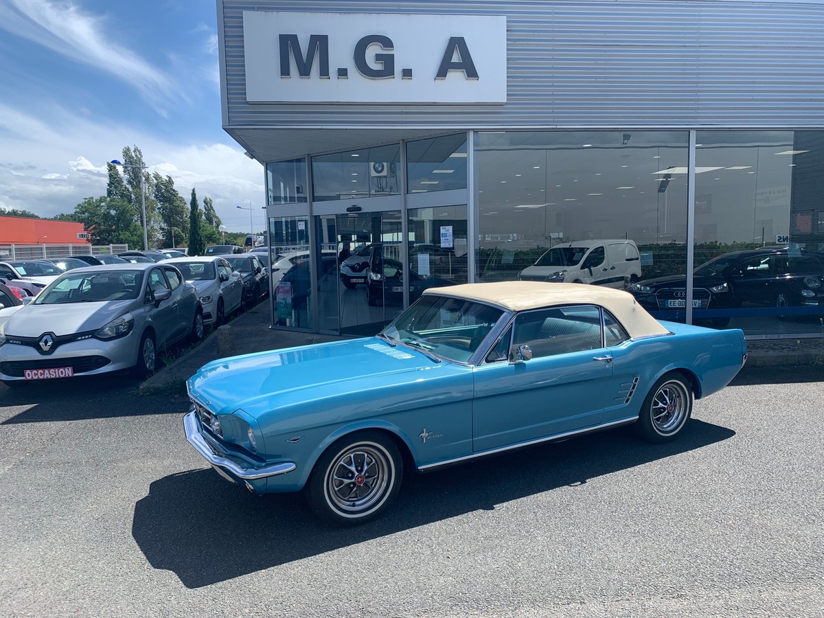 Ford Mustang V8 | Convertible | Cabriolet | Boîte de vitesse manuelle