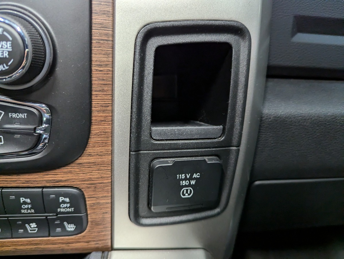 Dodge 1500 RAM Ram 1500 Laramie PAS DE MALUS
