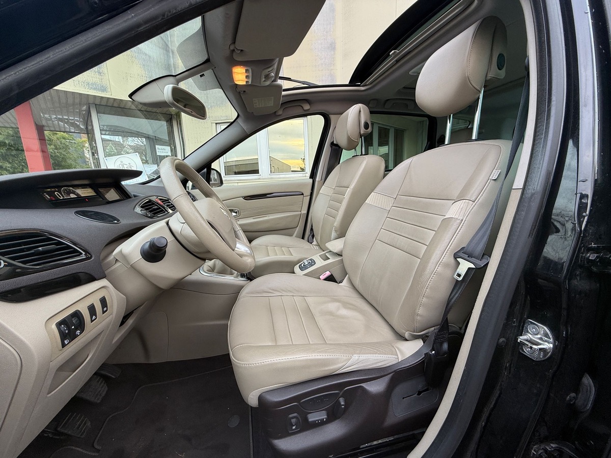 RENAULT Scenic 1.6 DCI 130 CV INITIAL 4XCBLeux