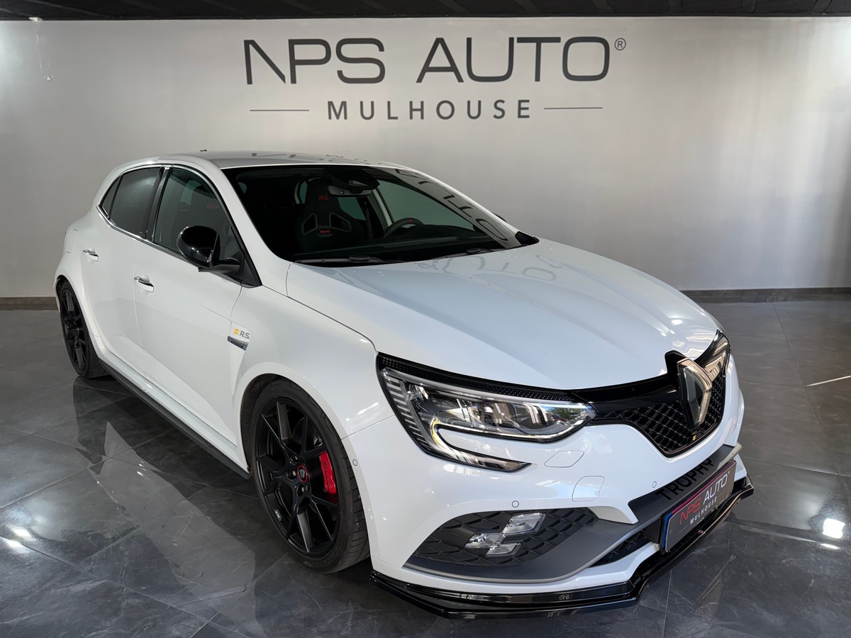RENAULT Megane IV RS TROPHY RECARO