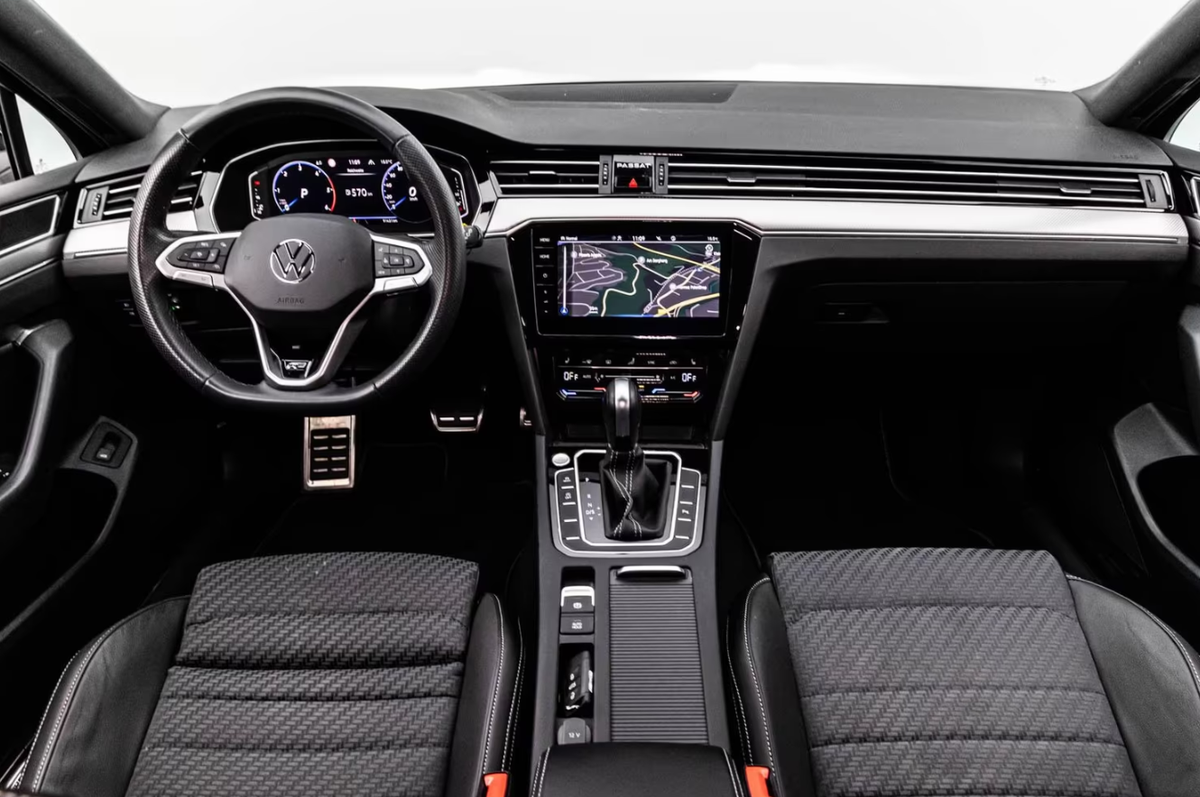 Volkswagen Passat SW VIII 2.0 TDI EVO 150ch R-Line DSG7