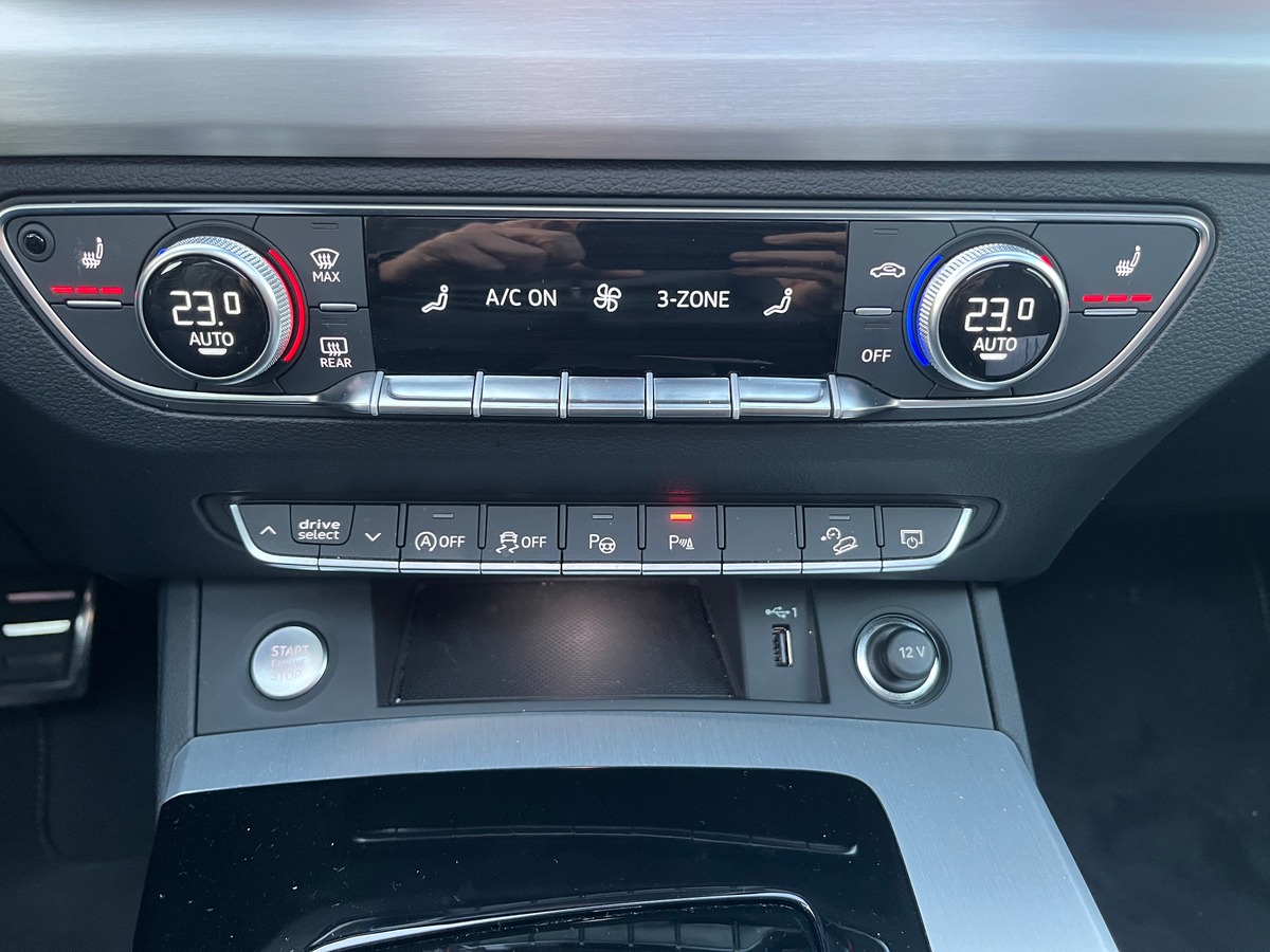 Audi Q5 Sportback 40 TDI 204ch QUATTRO S TRONIC 7 Sline, TOIT OUVRANT, SIEGES CHAUFFANT, MATRIX LED