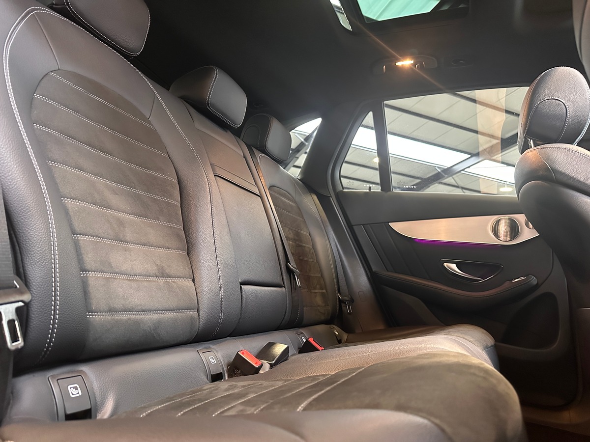 Mercedes-Benz Classe GLC 300 DE AMG LINE 4MATIC 194 + 122 / BURMESTER / ATTELAGE / TOIT PANO / 1ERE MAIN