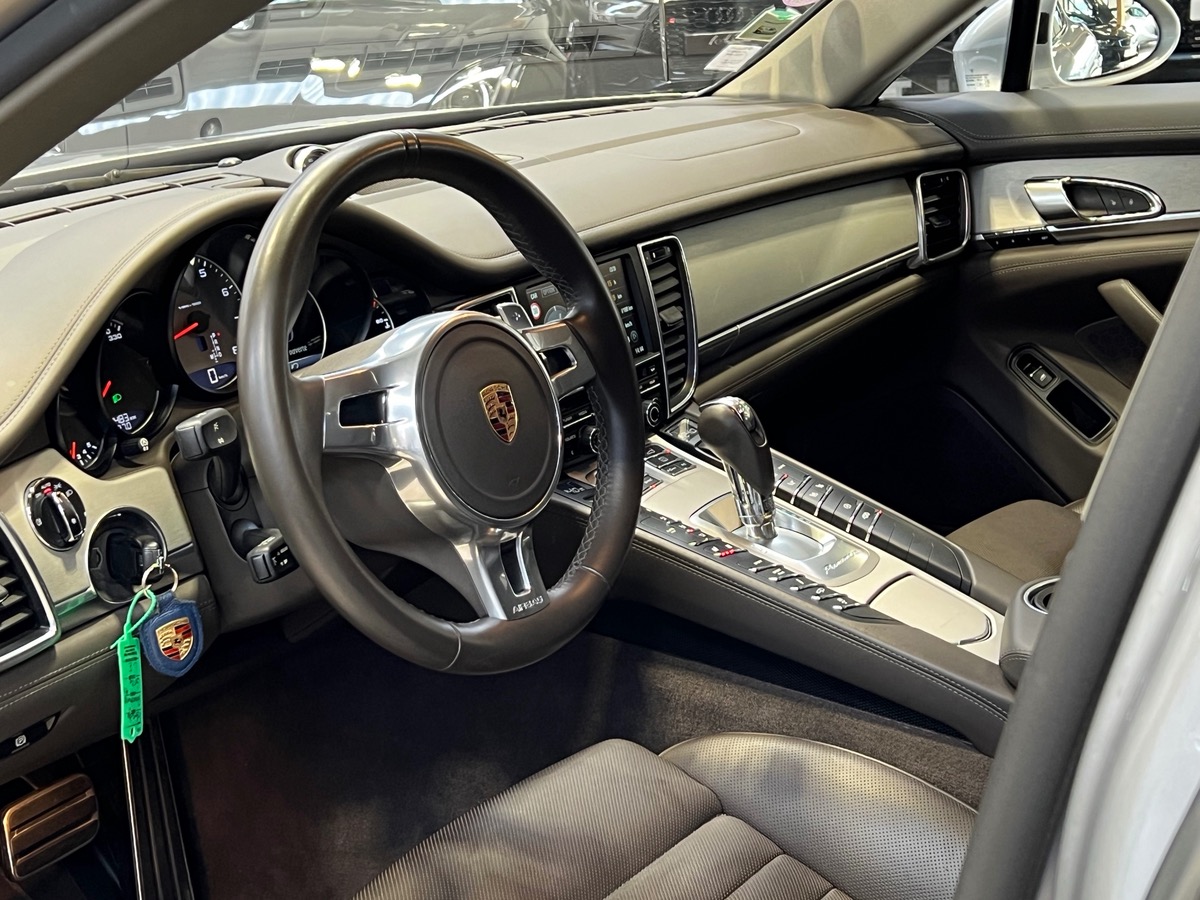 Porsche Panamera 3.0 V6 TURBO 420ch TO/ PDLS+ /CAMERA/ APPROVED r
