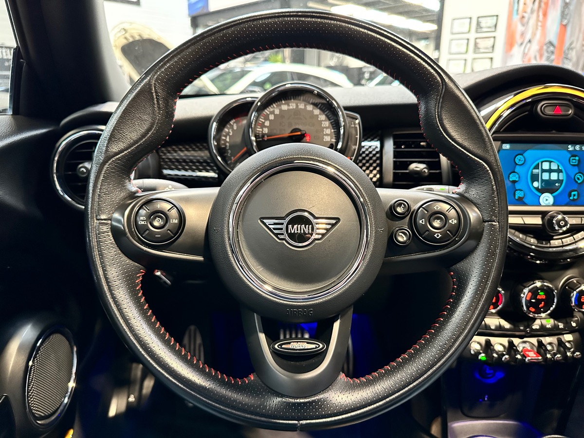 Mini Mini III Cooper S 192 Finition JCW BVA7 3P Options++ b