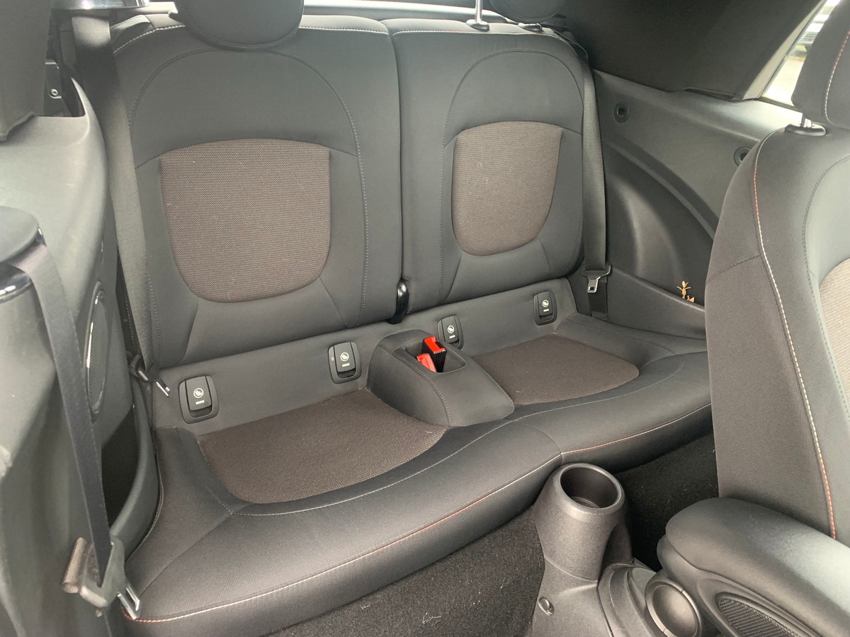 Mini Minicooper 136 chevaux | Chili | Pack Connected Navigation | Volant Sport gainé cuir MINI Yours