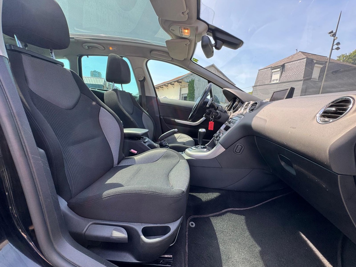 Peugeot 308 SW 1.6 HDI 112-7 PL- BOITE AUTOMATIQUE-DISTRIBUTION NEUVE