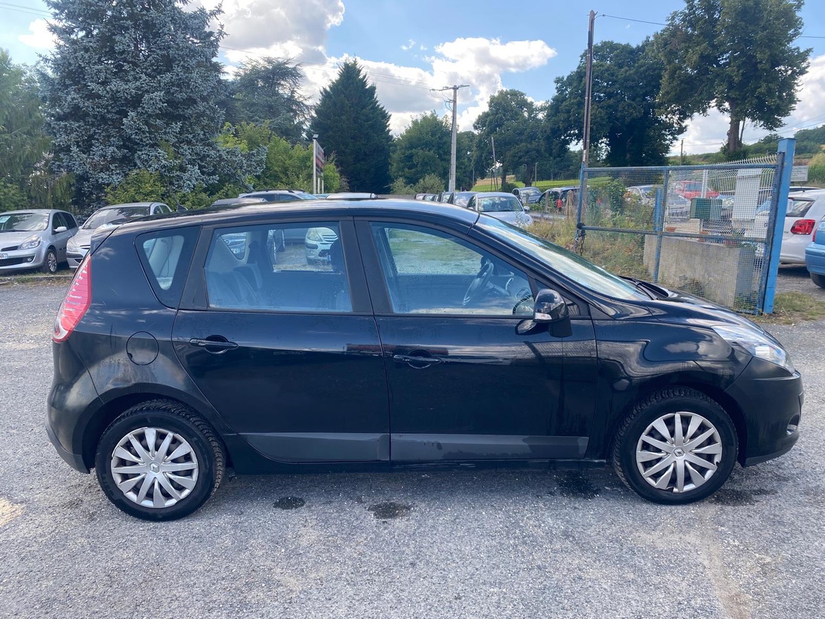 RENAULT Scenic III 1.5 dci 95cv 1ère main 