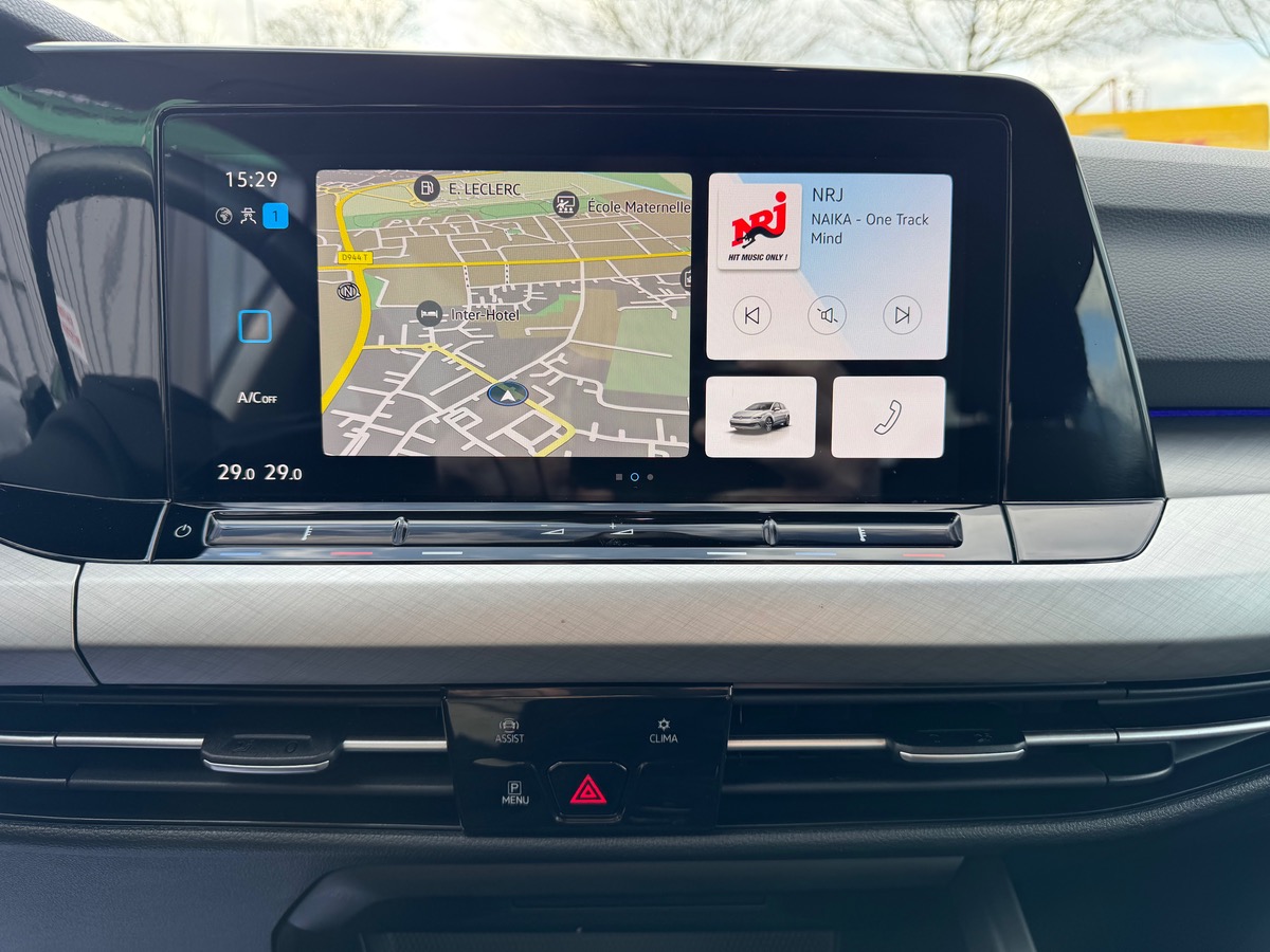 Volkswagen Golf 1.0 eTSI 110 DSG7 Life Business