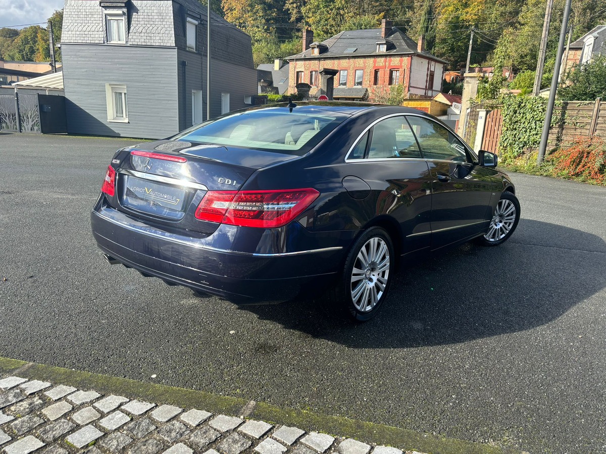 Mercedes-Benz Classe E Coupé 220 CDI BlueEfficiency Elegance