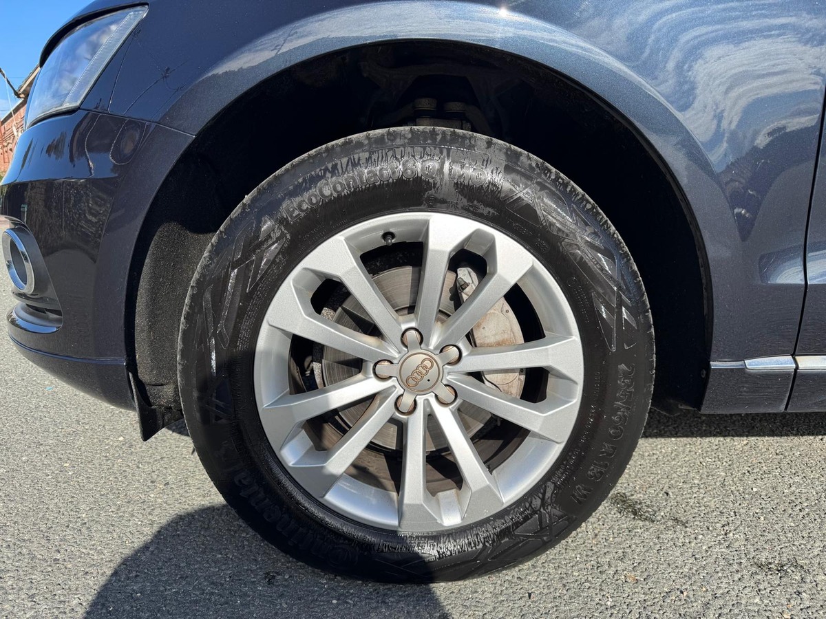 Audi Q5 2.0 TDI QUATTRO 190cv - Suivi complet - Attelage -Garantie