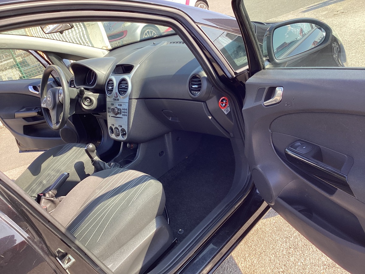 Opel Corsa 1.4 ACTIVE