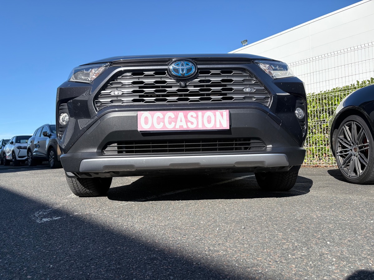 Toyota RAV4 222 ch | AWD | Lounge | Caméra vue 360° | Cuir | Régulateur de vitesse adaptatif