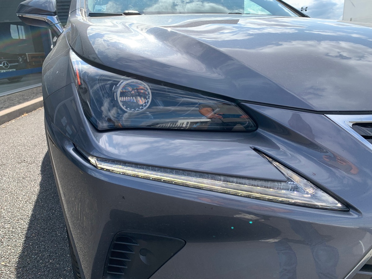 Lexus NX 300h 155 chevaux | Luxe | AWD | Caméra recul | Régulateur vitesse | GPS | Siéges chauffants
