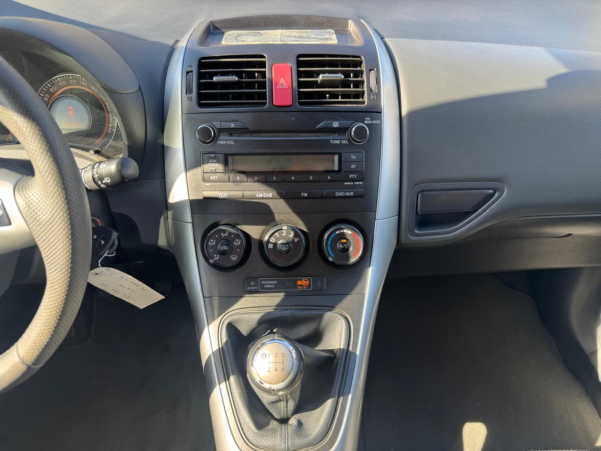 Toyota Auris 1.3 100cv Active - Garantie