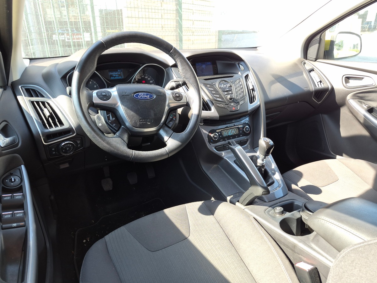 Ford Focus 1.6 150 ch TITANIUM