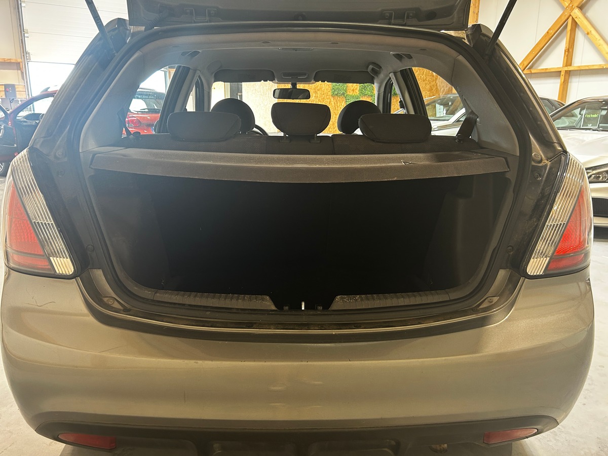 Kia Rio Phase 2 1.5 CRDi 16V 110 cv