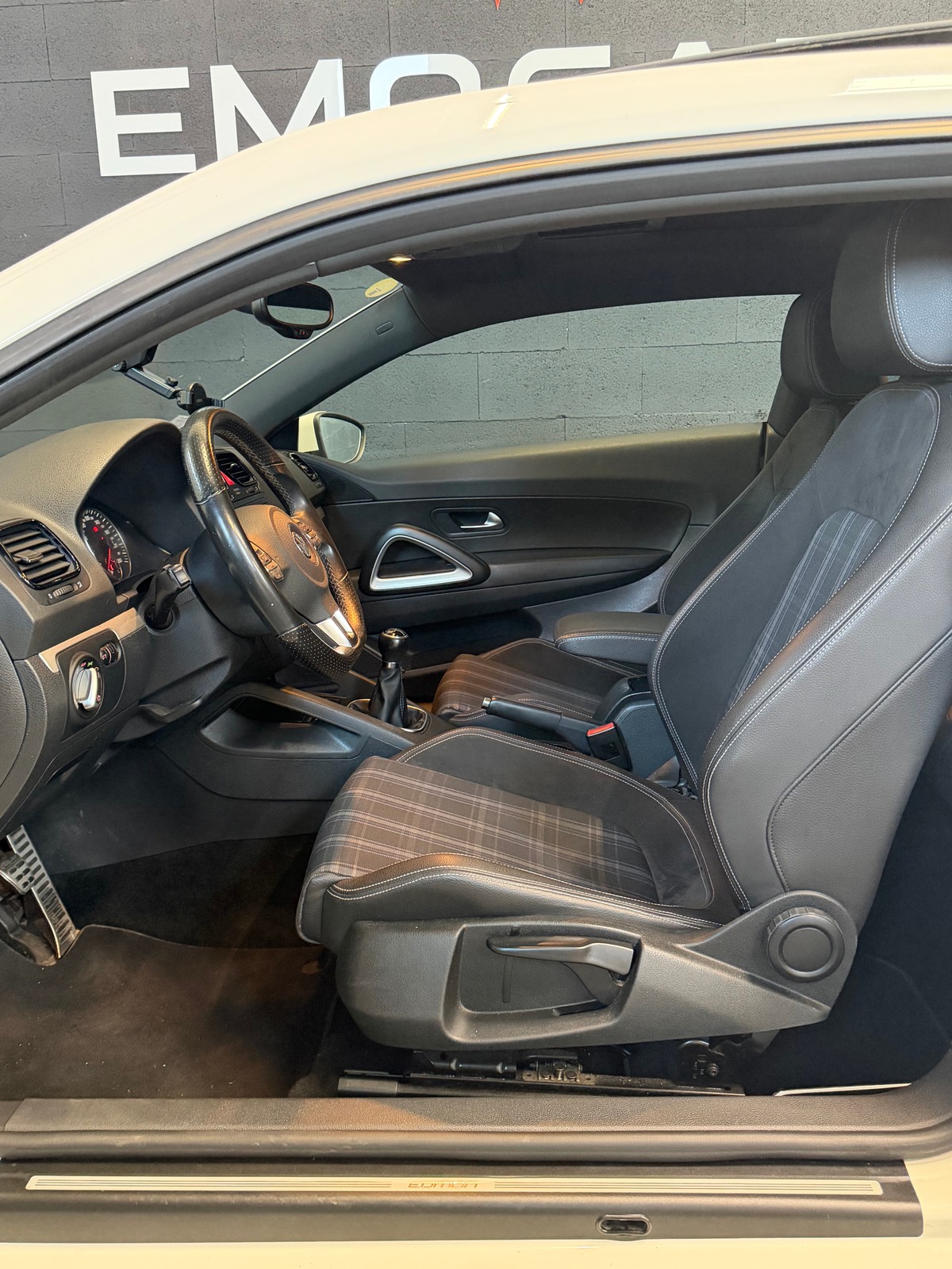 Volkswagen Scirocco SPORT EDITION 2.0 TDI 140CH SUIVI COMPLET VOLKSWAGEN