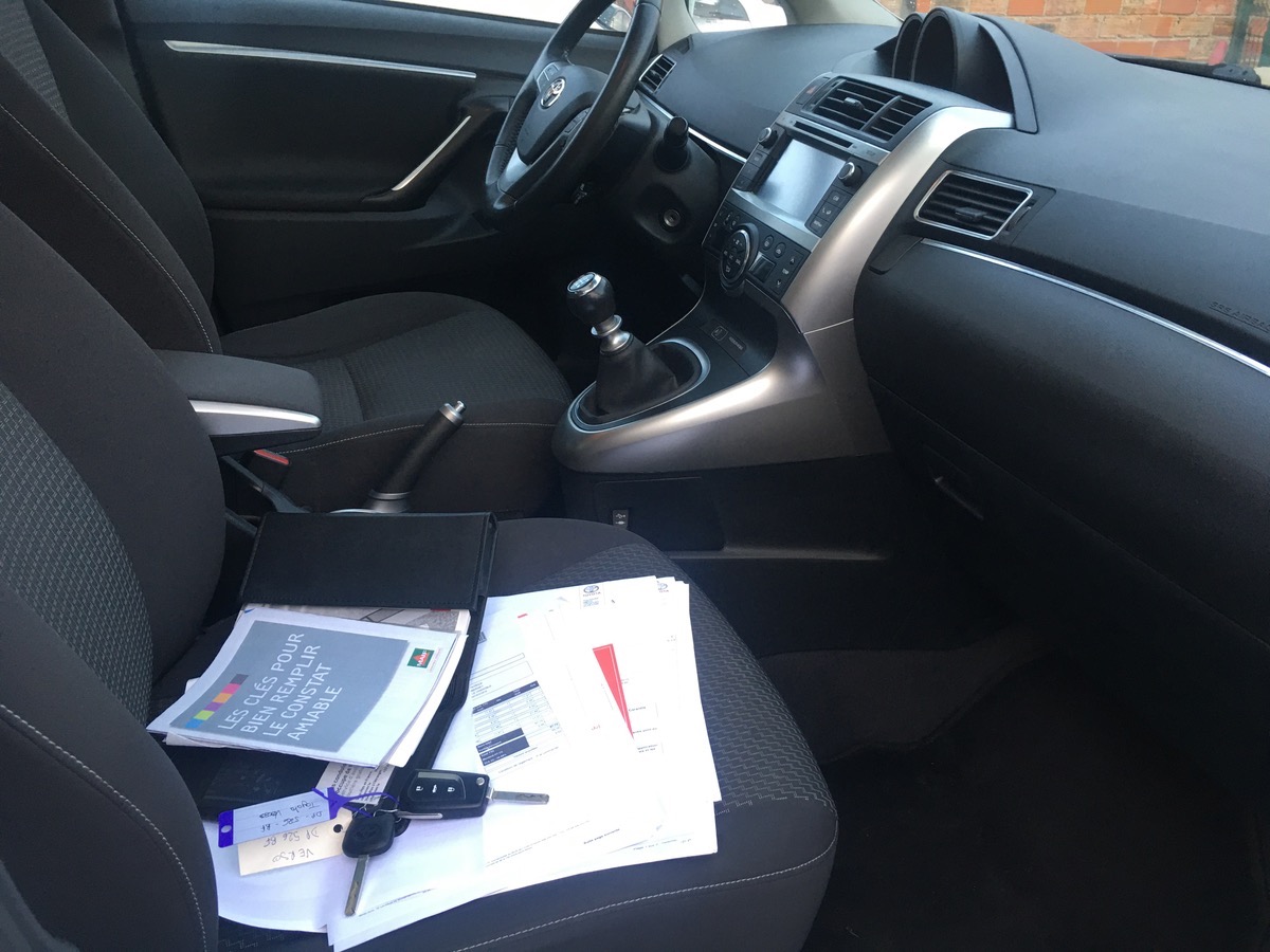 Toyota Verso D-4D 126 4X  sans frais CBLue