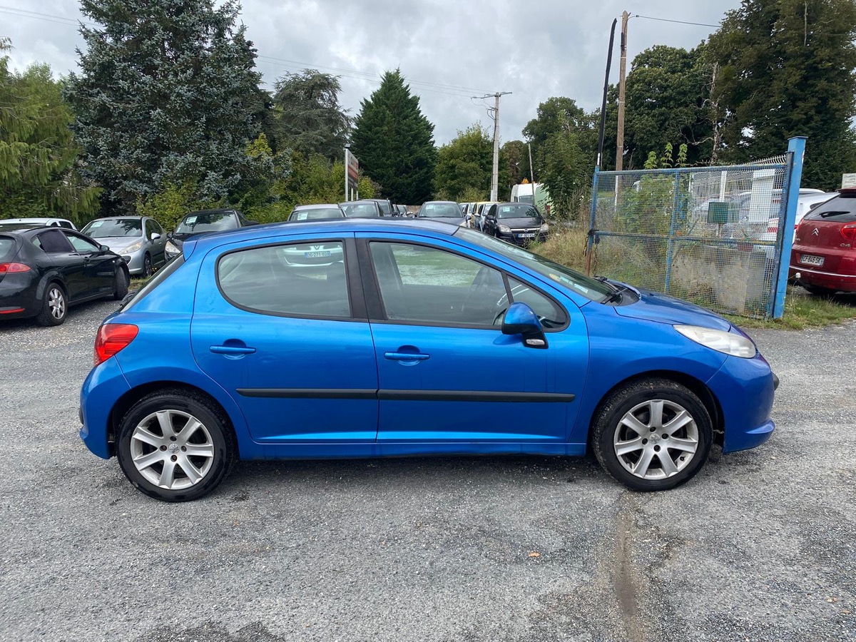 Peugeot 207 1.6 hdi 90cv kit de distribution neuf 234101km