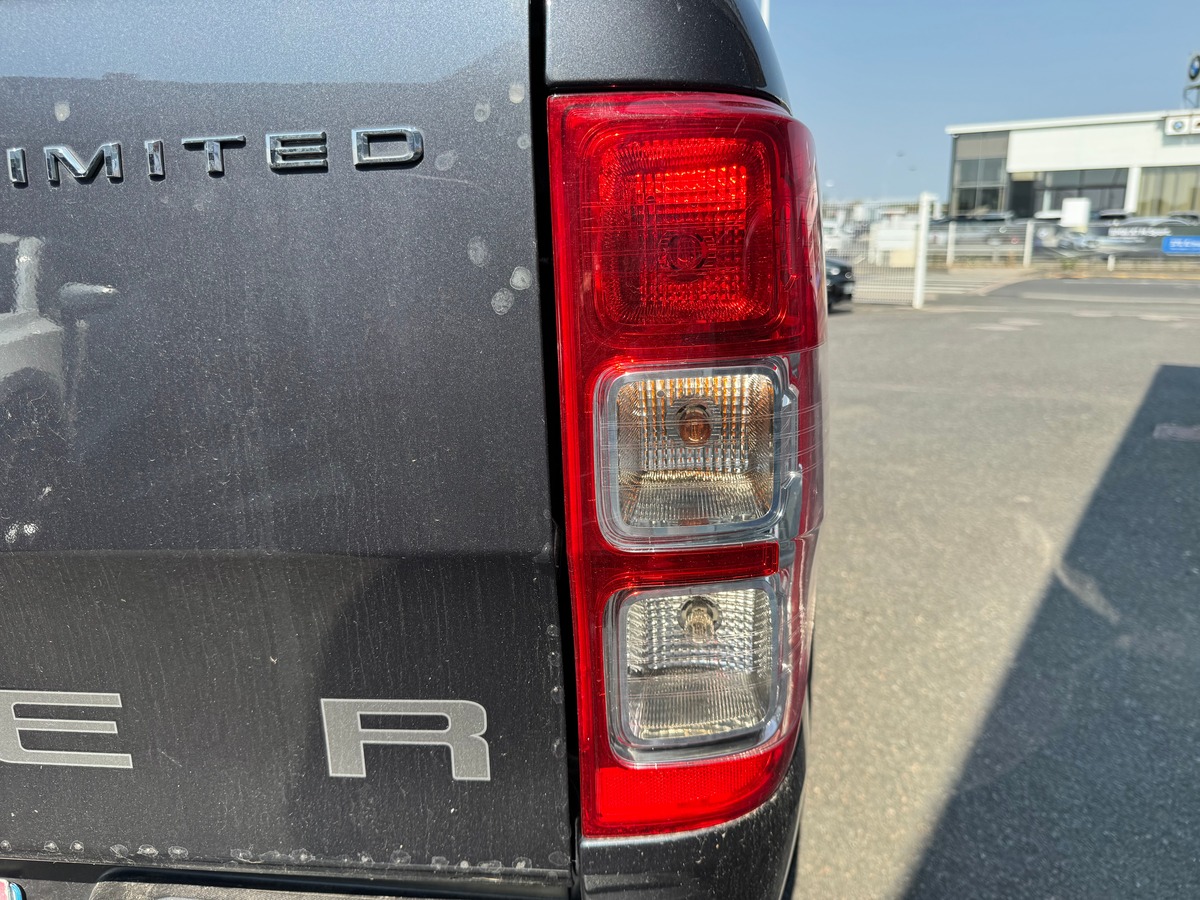Ford Ranger 200 chevaux | Limited | Double Cabine | 5 places | GPS | Régulateur vitesse | Hard Top