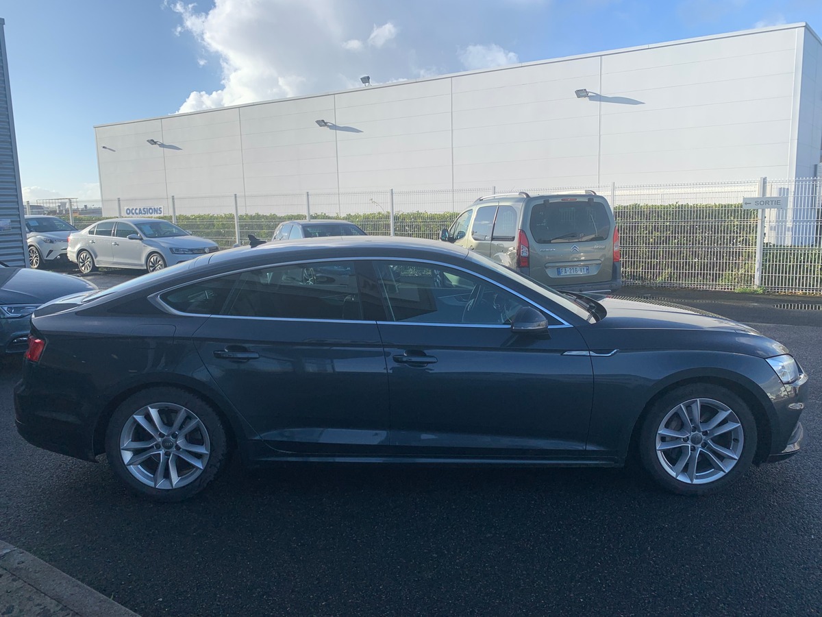 Audi A5 Sportback 190 ch | 2.0 40 | Business line | Régulateur vitesse | Radars avant arriére | GPS