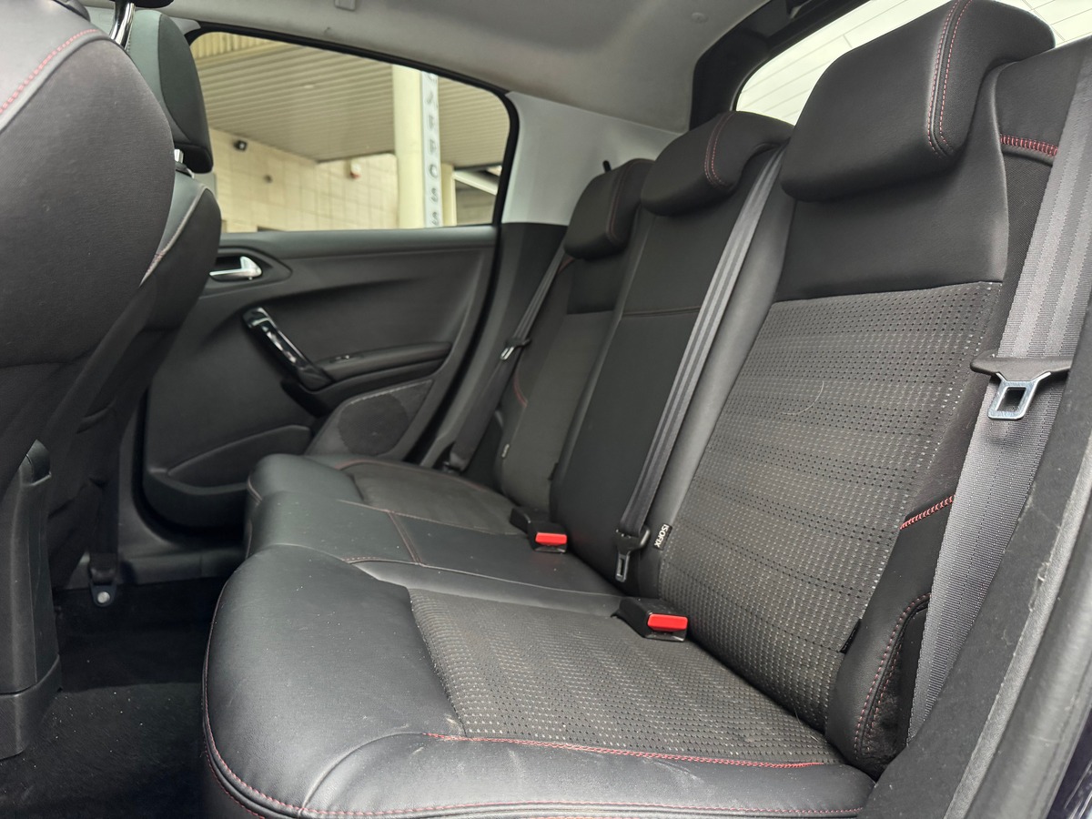 Peugeot 208 I Gt Line 1.2 THP EAT6 S&S 110 cv