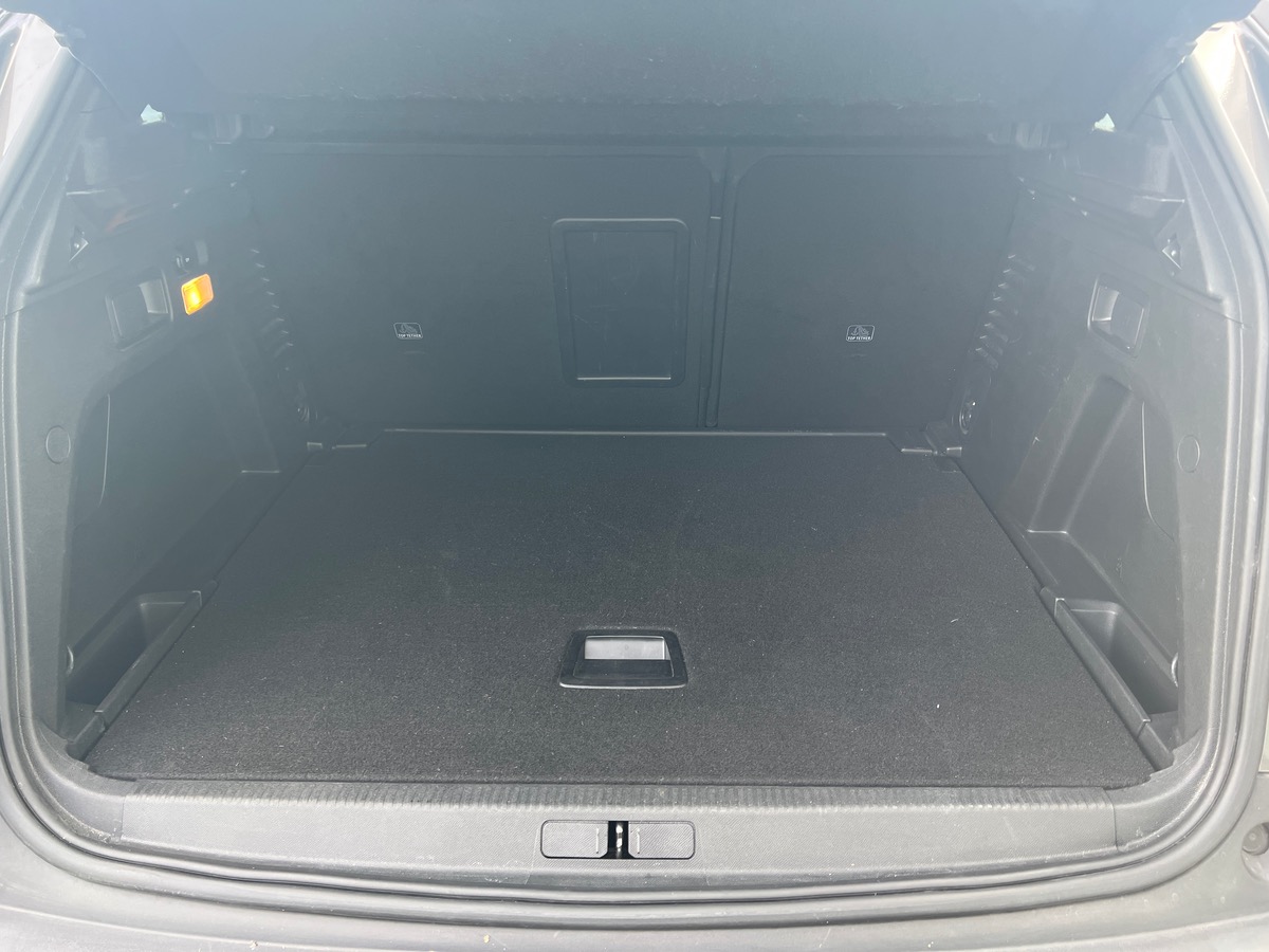 Peugeot 3008 130 ch | ACTIVE BUSINESS | EAT8 | Garantie jusqu'au 16/05/2026 | Caméra de recul