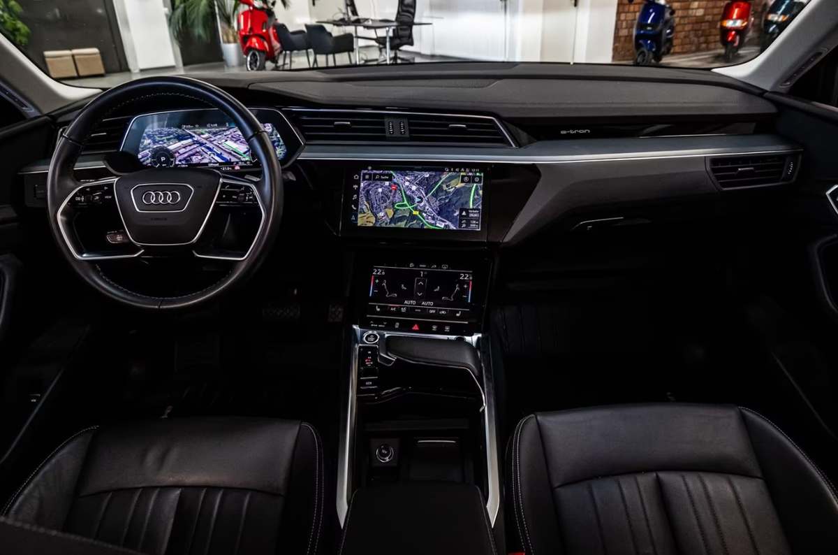 Audi Q8 e-tron Sportback 55 408ch S Line quattro