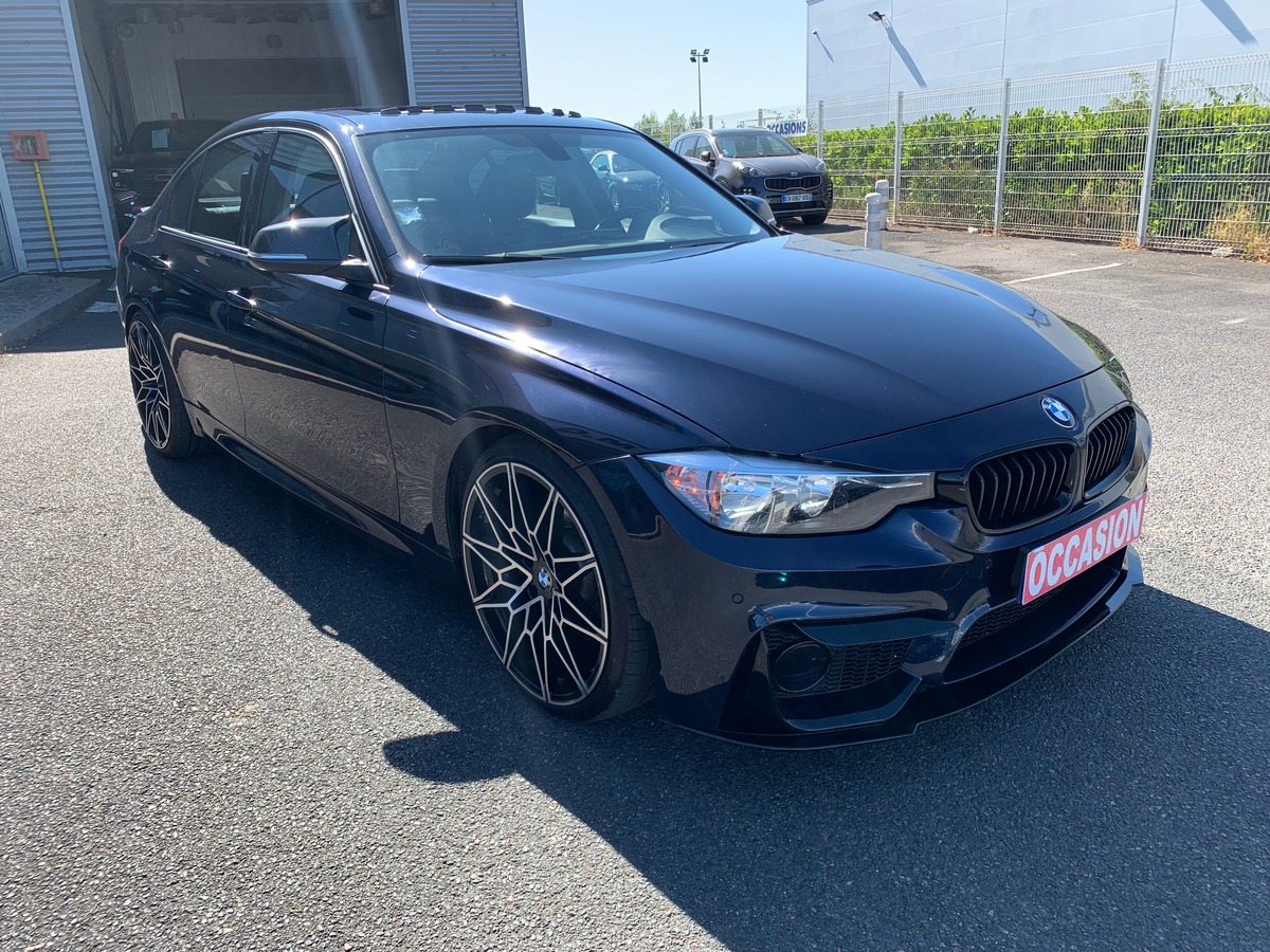 Bmw Série 3 326 | Sport | Régulateur vitesse | GPS | Siéges chauffants | Toit ouvrant | Mode Sport