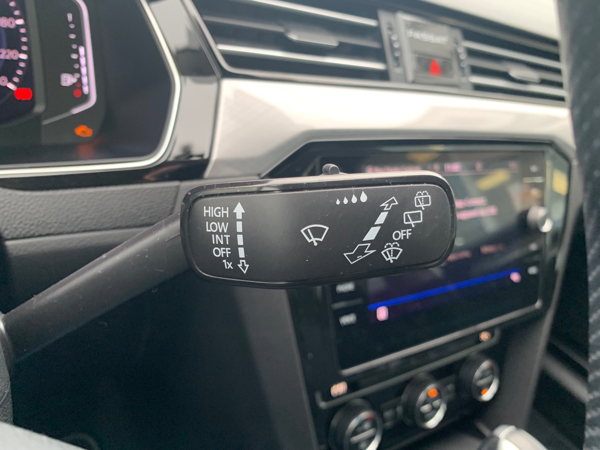 Volkswagen Passat 218 ch | GTE | Combiné instruments digital | Assistant Feu de Route