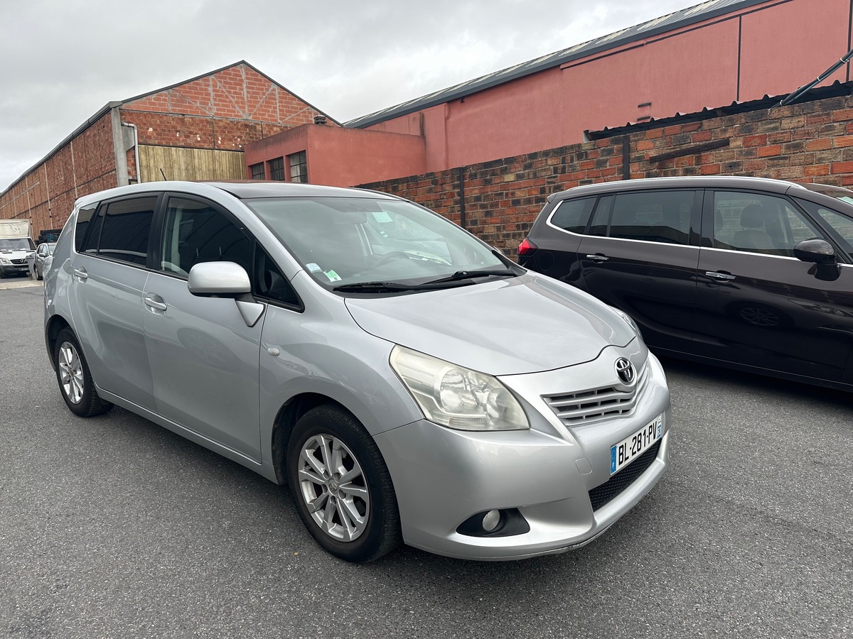 Toyota Verso D-4D 126 CH 4XCARTE 