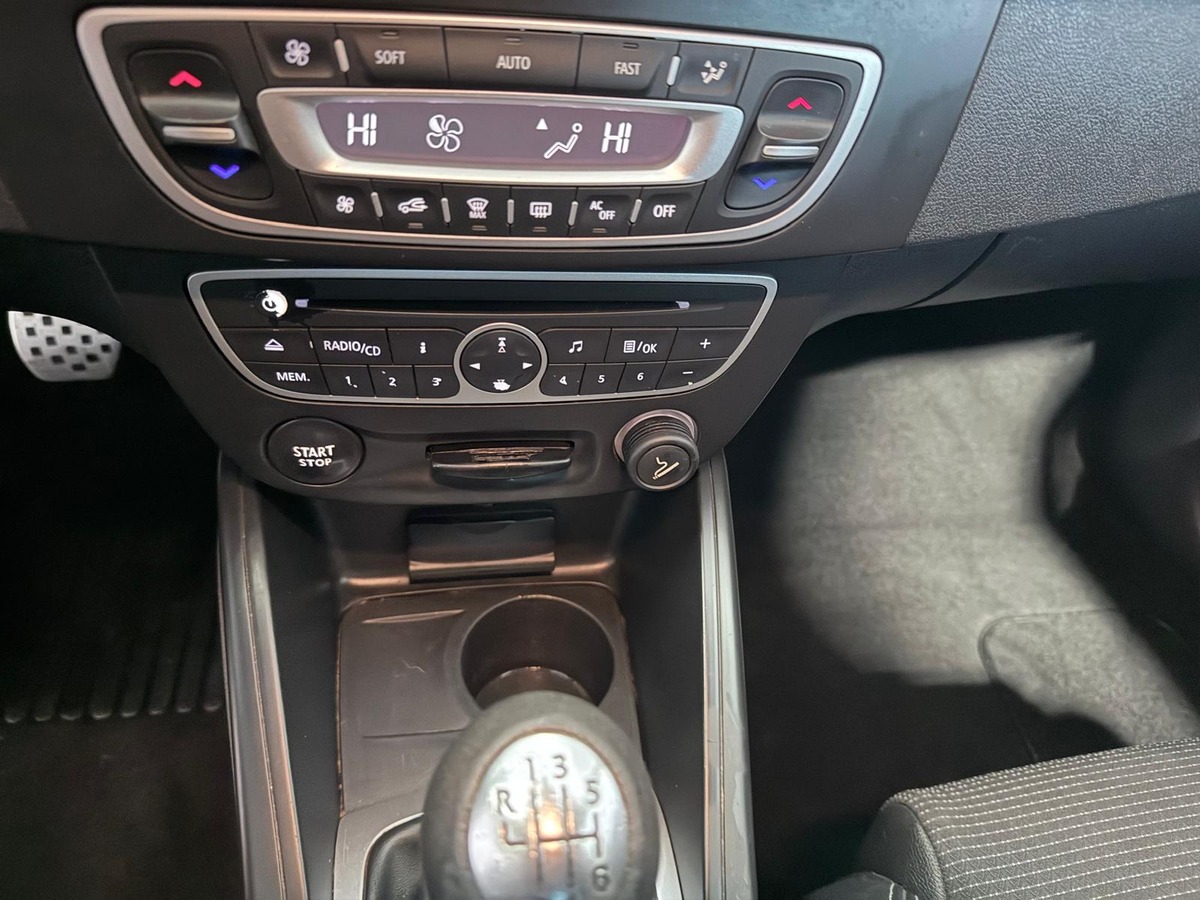 RENAULT Megane Estate 1.5 dCi 110 GT Line