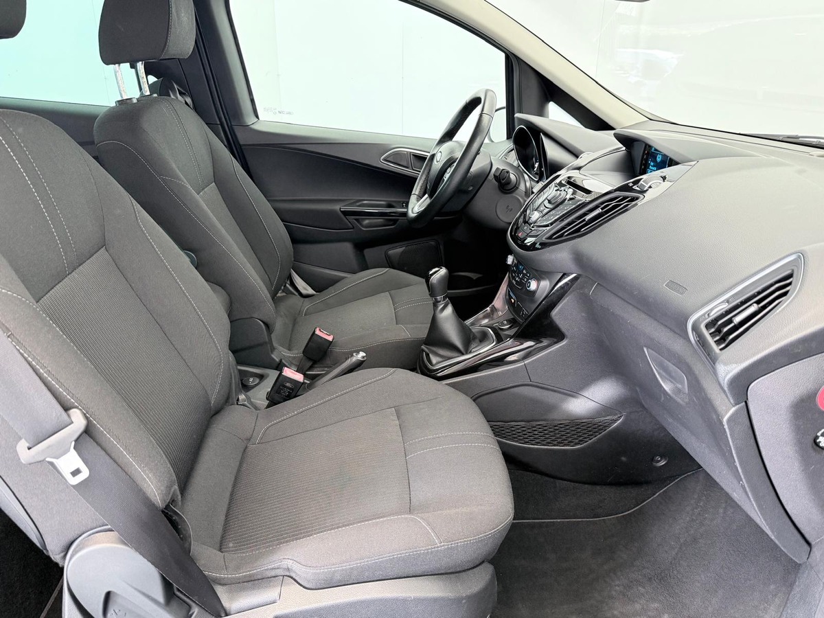 Ford B-max 1.6 TDCI 95  Titanium Première main