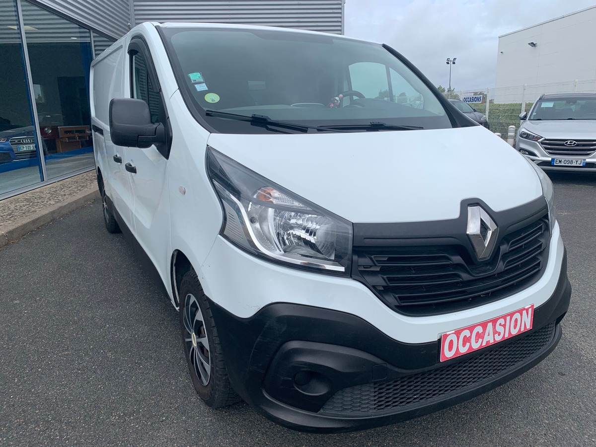 RENAULT Trafic 95 chevaux | 3 Places | Régulateur de vitesse | GPS | Climatisation | Bluetooth
